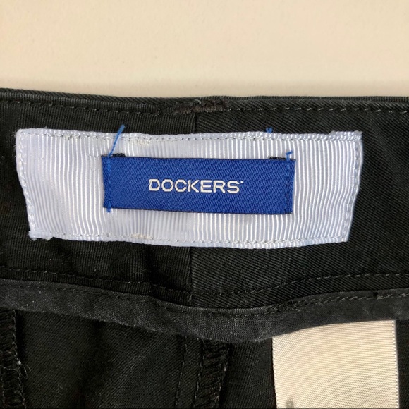 Dockers Black Dress Shorts Button/Double Hook Sz 8 - Picture 3 of 8
